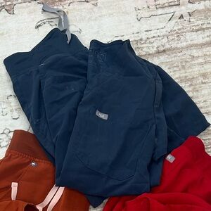 Light grey figs matching set